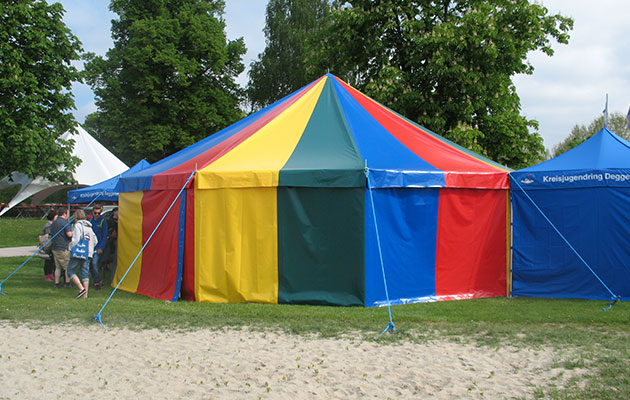 Zirkuszelt
